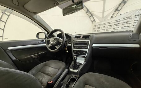 Skoda Octavia, 2011 год, 599 000 рублей, 10 фотография