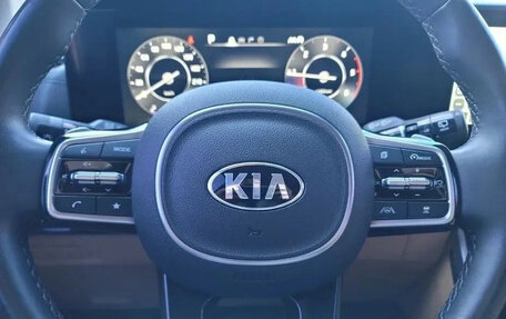 KIA Carnival, 2021 год, 2 300 200 рублей, 10 фотография