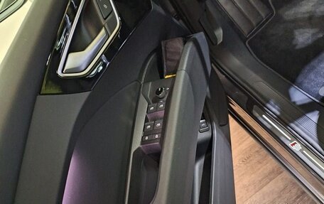 Audi Q4 e-tron, 2022 год, 4 030 000 рублей, 5 фотография