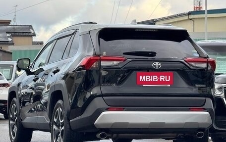Toyota RAV4, 2021 год, 2 050 060 рублей, 7 фотография