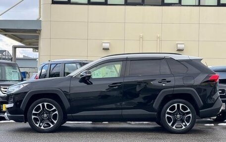 Toyota RAV4, 2021 год, 2 050 060 рублей, 8 фотография