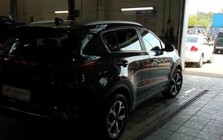 KIA Sportage IV рестайлинг, 2019 год, 2 195 000 рублей, 3 фотография