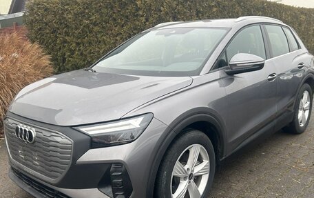 Audi Q4 e-tron, 2022 год, 3 450 000 рублей, 1 фотография
