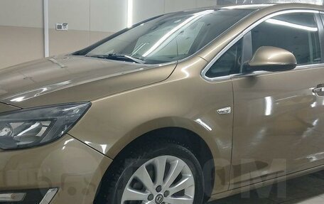 Opel Astra J, 2014 год, 920 000 рублей, 1 фотография