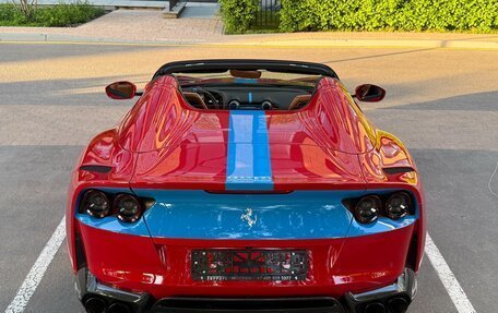 Ferrari 812, 2021 год, 74 000 000 рублей, 3 фотография