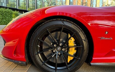 Ferrari 812, 2021 год, 74 000 000 рублей, 21 фотография