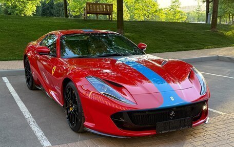 Ferrari 812, 2021 год, 74 000 000 рублей, 17 фотография