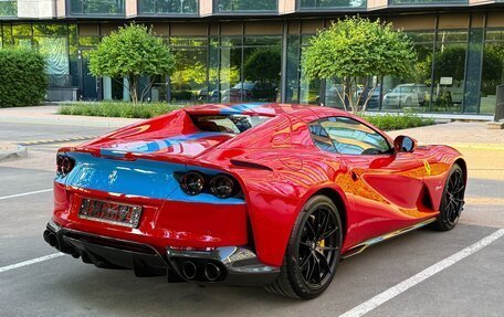 Ferrari 812, 2021 год, 74 000 000 рублей, 14 фотография