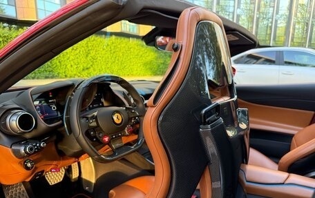Ferrari 812, 2021 год, 74 000 000 рублей, 31 фотография