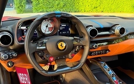 Ferrari 812, 2021 год, 74 000 000 рублей, 32 фотография