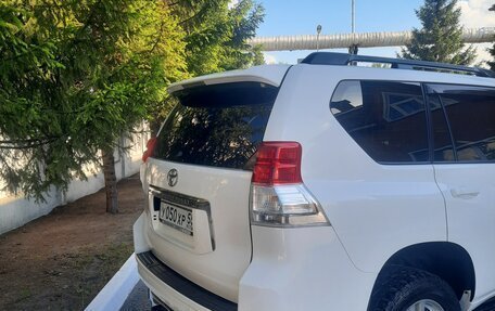 Toyota Land Cruiser Prado 150 рестайлинг 2, 2010 год, 3 000 000 рублей, 4 фотография
