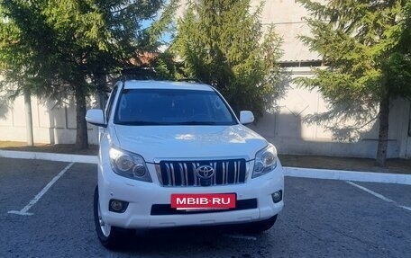 Toyota Land Cruiser Prado 150 рестайлинг 2, 2010 год, 3 000 000 рублей, 2 фотография