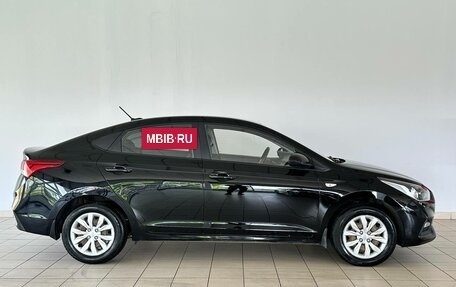 Hyundai Solaris II рестайлинг, 2017 год, 860 000 рублей, 5 фотография