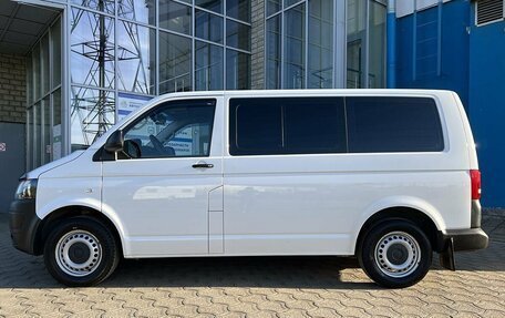 Volkswagen Caravelle T5, 2013 год, 2 449 000 рублей, 2 фотография
