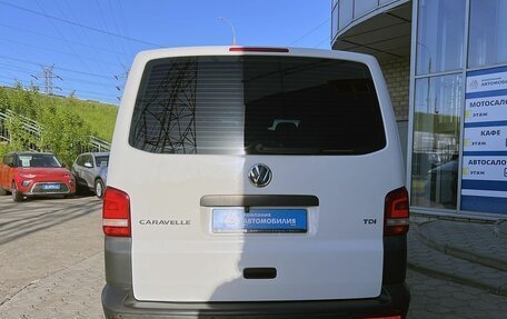 Volkswagen Caravelle T5, 2013 год, 2 449 000 рублей, 4 фотография