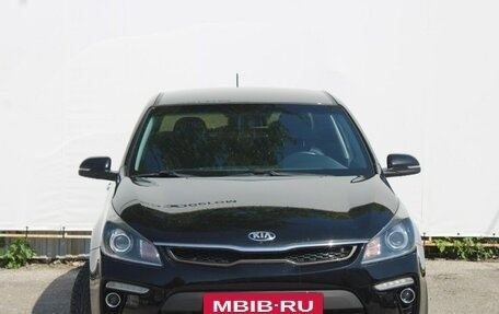 KIA Rio IV, 2018 год, 1 350 000 рублей, 2 фотография