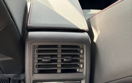 Volkswagen Golf GTI, 2022 год, 4 500 000 рублей, 14 фотография