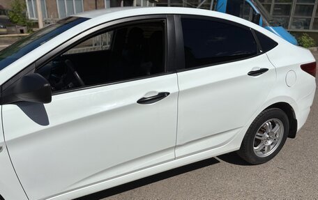 Hyundai Solaris II рестайлинг, 2014 год, 680 000 рублей, 6 фотография