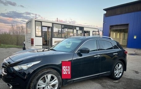 Infiniti FX II, 2012 год, 1 555 000 рублей, 3 фотография