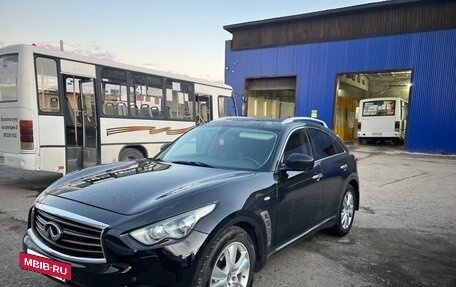 Infiniti FX II, 2012 год, 1 555 000 рублей, 2 фотография