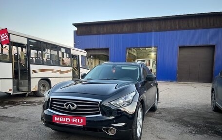 Infiniti FX II, 2012 год, 1 555 000 рублей, 11 фотография