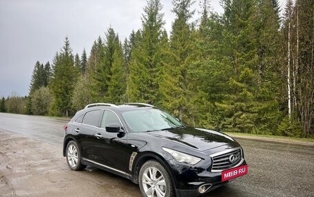 Infiniti FX II, 2012 год, 1 555 000 рублей, 15 фотография