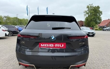 BMW iX, 2022 год, 5 490 000 рублей, 4 фотография