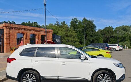 Mitsubishi Outlander III рестайлинг 3, 2019 год, 2 515 000 рублей, 6 фотография