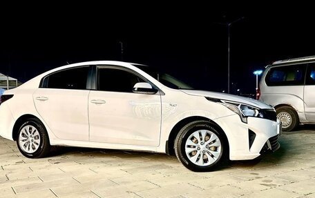 KIA Rio IV, 2021 год, 1 450 000 рублей, 3 фотография