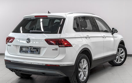 Volkswagen Tiguan II, 2017 год, 2 490 000 рублей, 5 фотография