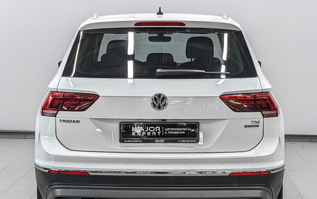 Volkswagen Tiguan II, 2017 год, 2 490 000 рублей, 6 фотография