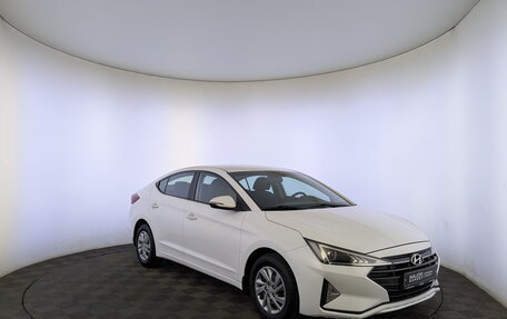 Hyundai Elantra VI рестайлинг, 2019 год, 1 820 000 рублей, 3 фотография