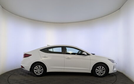 Hyundai Elantra VI рестайлинг, 2019 год, 1 820 000 рублей, 4 фотография