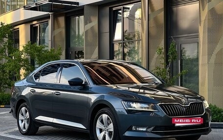 Skoda Superb III рестайлинг, 2017 год, 2 270 000 рублей, 2 фотография