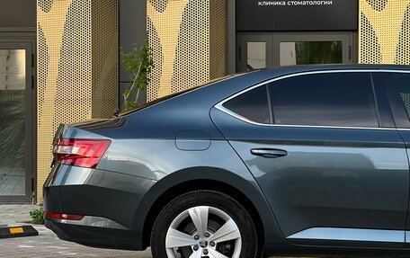 Skoda Superb III рестайлинг, 2017 год, 2 270 000 рублей, 24 фотография