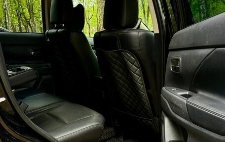 Mitsubishi Outlander III рестайлинг 3, 2017 год, 2 050 000 рублей, 10 фотография
