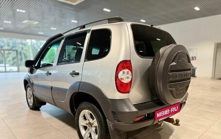 Chevrolet Niva I рестайлинг, 2019 год, 850 000 рублей, 5 фотография