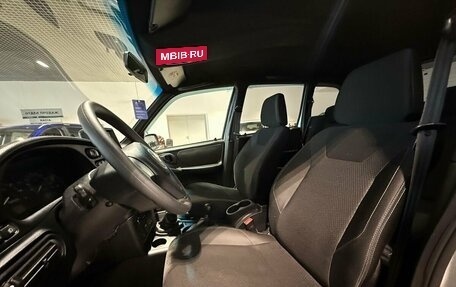 Chevrolet Niva I рестайлинг, 2019 год, 850 000 рублей, 10 фотография