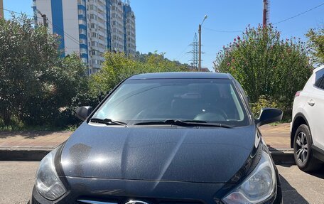 Hyundai Solaris II рестайлинг, 2012 год, 970 000 рублей, 3 фотография