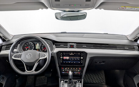 Volkswagen Passat B8 рестайлинг, 2021 год, 3 150 000 рублей, 14 фотография