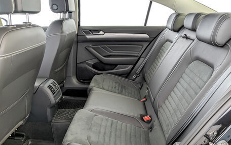 Volkswagen Passat B8 рестайлинг, 2021 год, 3 150 000 рублей, 12 фотография