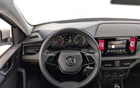 Skoda Rapid II, 2020 год, 1 300 000 рублей, 25 фотография