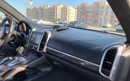 Porsche Cayenne III, 2013 год, 2 800 000 рублей, 10 фотография