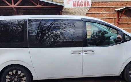 Hyundai Staria, 2022 год, 5 600 000 рублей, 2 фотография