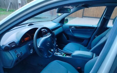 Mercedes-Benz C-Класс, 2002 год, 595 000 рублей, 3 фотография