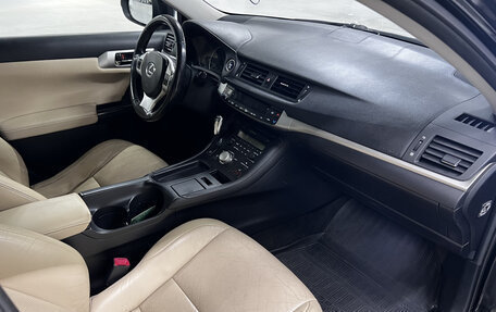 Lexus CT I рестайлинг, 2011 год, 1 299 000 рублей, 11 фотография