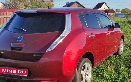Nissan Leaf I, 2012 год, 1 250 000 рублей, 2 фотография