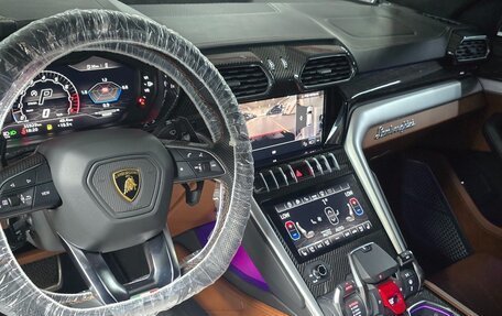 Lamborghini Urus I, 2022 год, 21 000 000 рублей, 5 фотография