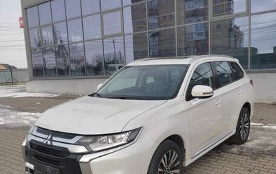 Mitsubishi Outlander III рестайлинг 3, 2022 год, 2 850 000 рублей, 1 фотография