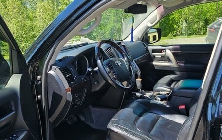 Toyota Land Cruiser 200, 2011 год, 4 000 000 рублей, 1 фотография